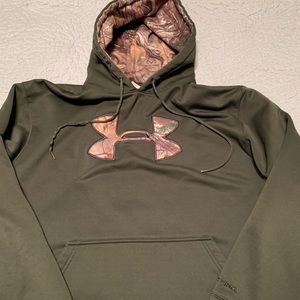 Under Armour hoodie with camouflage emblem size XL